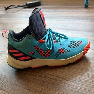 Adidas Harden Stepback Men’s Basketball Shoes – Size 8.5